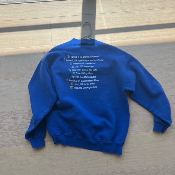 vintage DisneyWorld crewneck - Picture 2 of 2